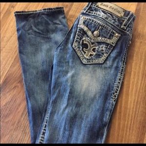 SOLD LOCALLY 🚫Rock Revival